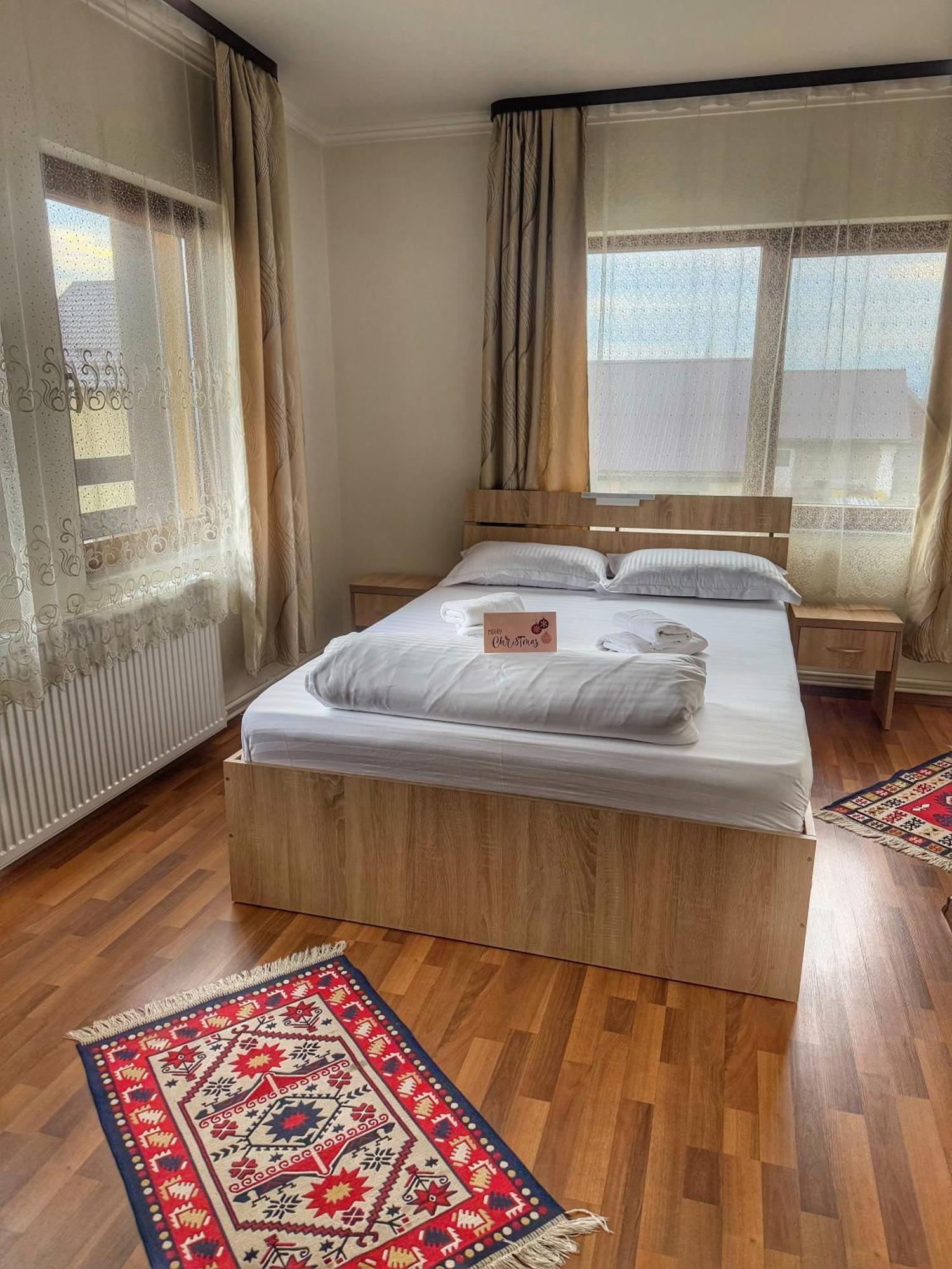 Casa Vadeanu Hotel ซิกเกตู มาร์มาซีเอ ภายนอก รูปภาพ