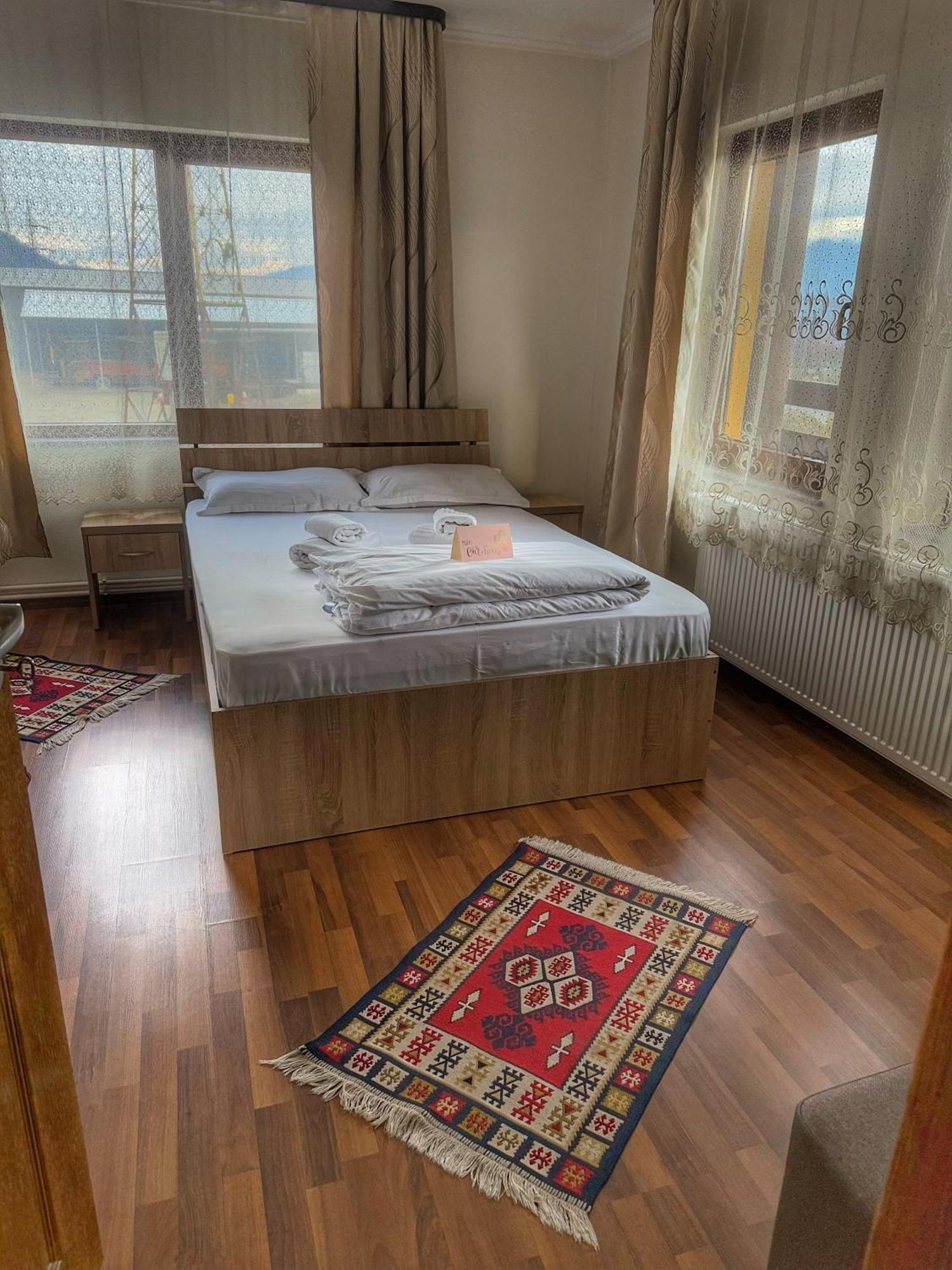 Casa Vadeanu Hotel ซิกเกตู มาร์มาซีเอ ภายนอก รูปภาพ